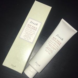 Fresh Soy Face Cleanser *full size and new*